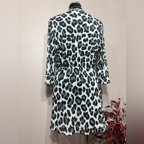 Leopard Print Cover Up - Picture 4 of 10